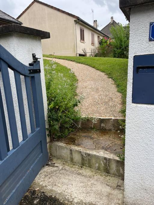 Charmante Maison De Ville Climatisee Avec Wifi サン・ティリュー・ラ・ペルシュ エクステリア 写真